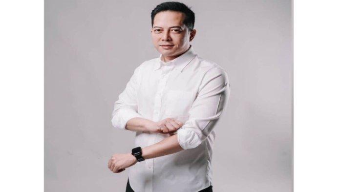 Muhammad Rakyan Ihsan Yunus, sudah dua periode dipercaya menjadi Anggota DPR RI dari daerah pemilihan Jambi.