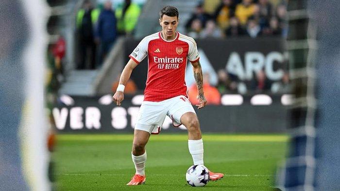 Jakub Kiwior di Arsenal