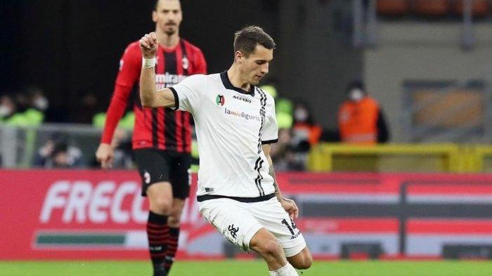 Bek Muda Spezia, Jakub Kiwior yang ditautkan dengan AS Roma