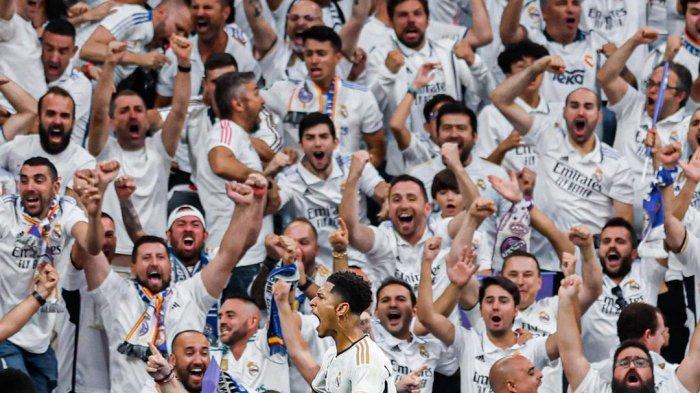 Jude Bellingham selebrasi di depan fans Real Madrid