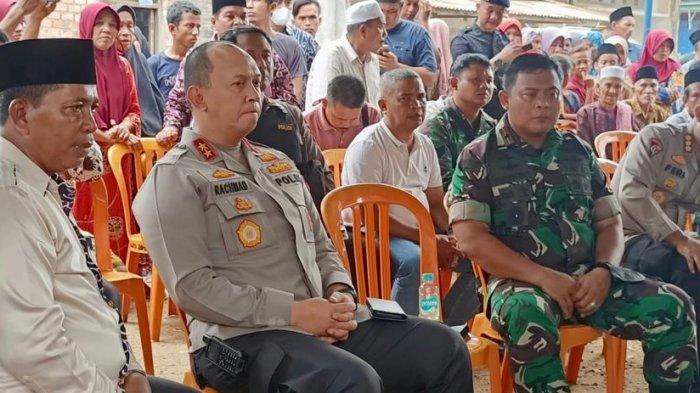 Kapolda Jambi, Irjen Pol A Rachmad Wibowo turun ke lokasi kericuhan saat laga semi final Turnamen Teluk Rendah Cup, Tebo.