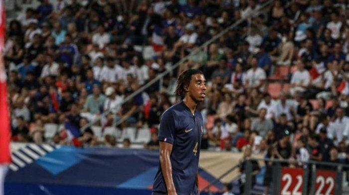 Leny Yoro, pemain Prancis dan LOSC Lille
