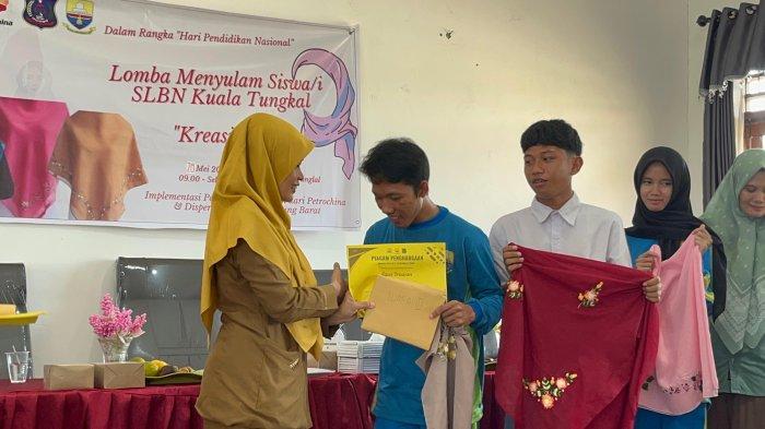 LOMBA MENYULAM - Lomba Menyulam bertema 