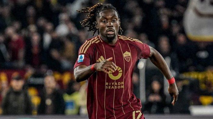 PEMAIN AS ROMA - Manu Kone, bintang AS Roma yang diminati PSG.