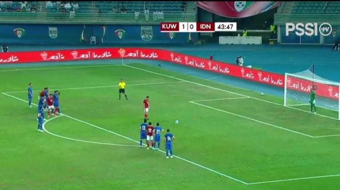 Marc Klok mencetak gol penalti saat Indonesia vs Kuwait di Kualifikasi Piala Asia 2023