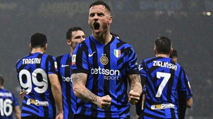 PEMAIN INTER MILAN - Marko Arnautovic di Inter Milan. Klub menyiapkan kontrak baru untuk sang penyerang menyusul peningkatan permonya di akhir musim.