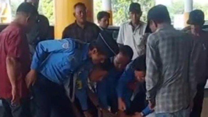 Oknum diduga anggota LSM viral buat onar di Bandara Sultan Thaha Jambi.