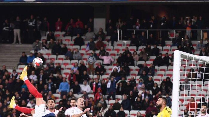 Olivier Giroud mencetak gol untuk Prancis saat lawan Gibraltar