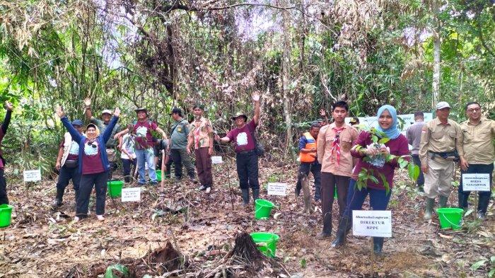 Perkuat Ekosistem Hulu, Ratusan Tanaman Endemik Ditanam di Gunung Pangrango