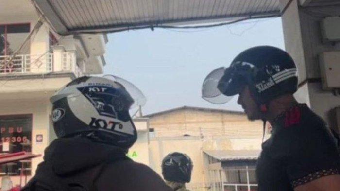 Pengendara Motor Adu Mulut