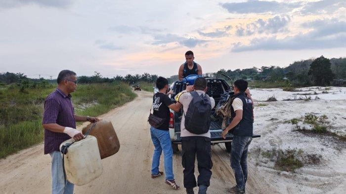 RAZIA PETI - Polisi Gerebek Tambang Emas Ilegal di Sekitar Bandara Muaro Bungo