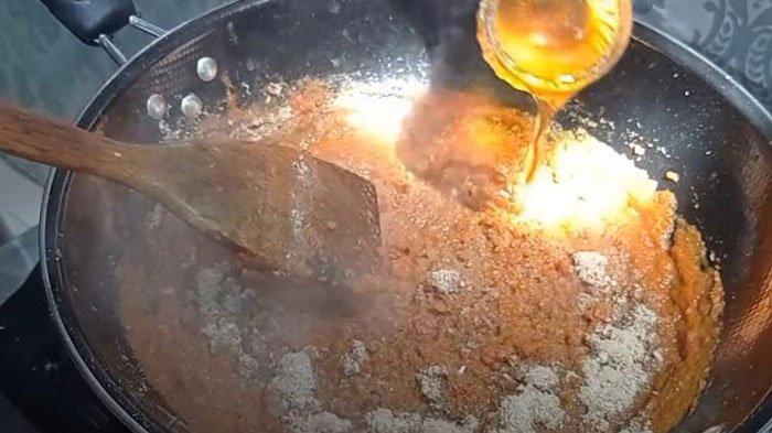 Proses Tumis Bumbu Halus Nasi Goreng