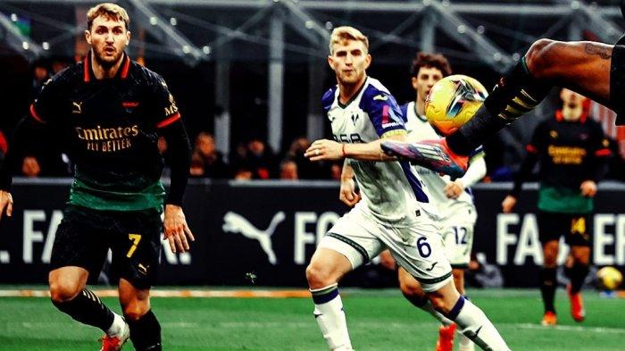 SERIE A ITALIA - Santiago Gimenez sedang beraksi di AC Milan melawan Verona di Serie A Italia.