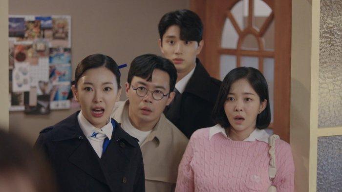 Sinopsis King The Land Episode 11