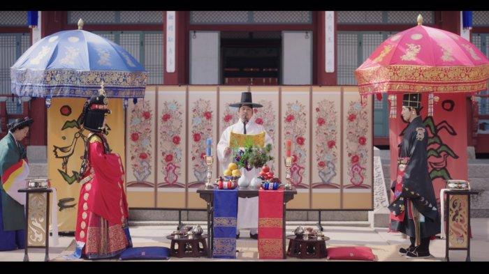 Sinopsis King The Land Episode 7