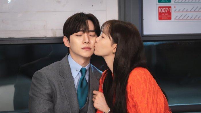 Sinopsis King The Land episode 11