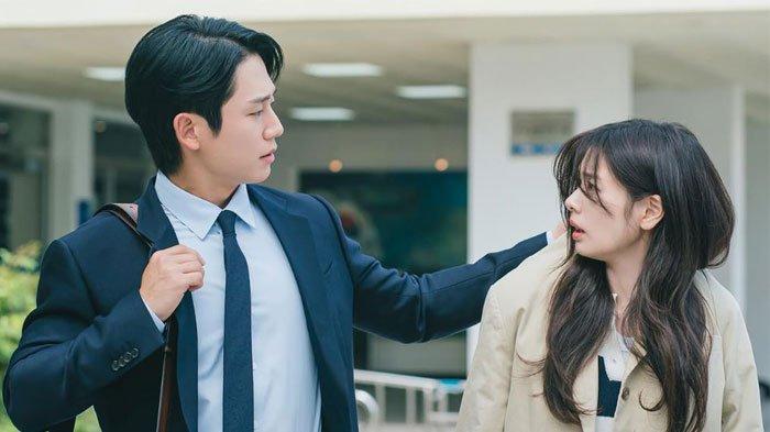 Sinopsis Love Next Door Episode 1