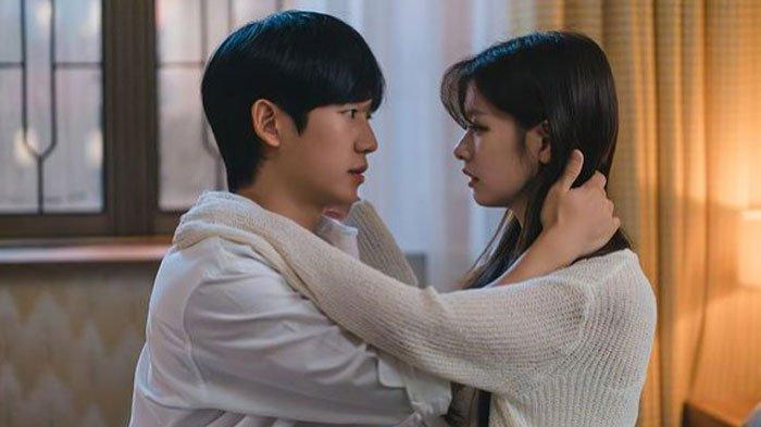 Sinopsis Love Next Door Episode 13