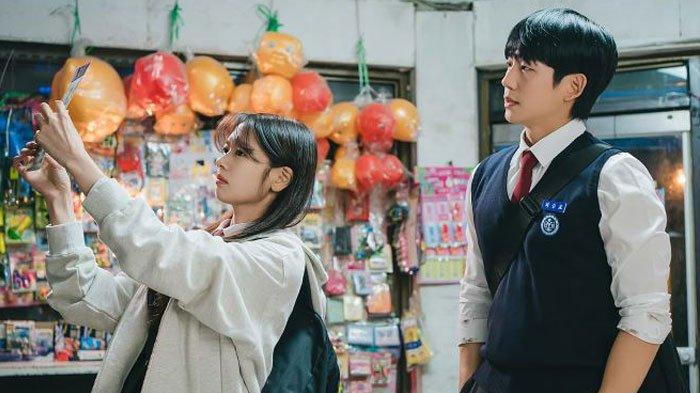 Sinopsis Love Next Door Episode 2