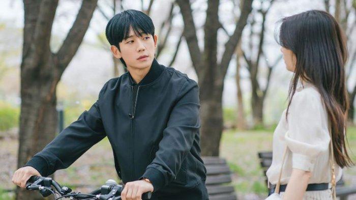 Sinopsis Love Next Door Episode 8