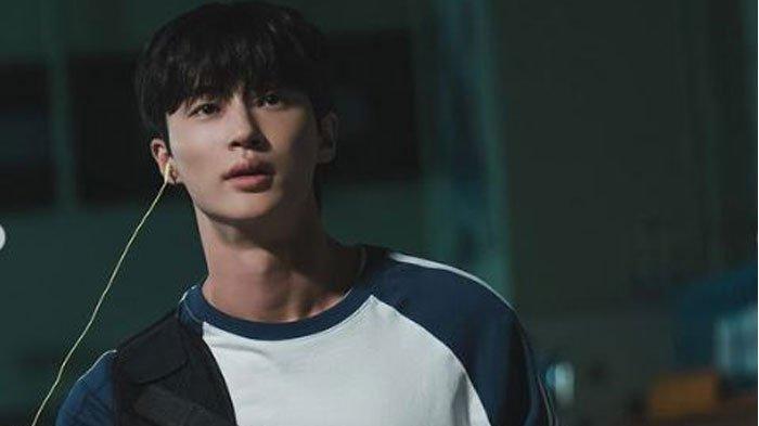 Sinopsis Lovely Runner Episode 5