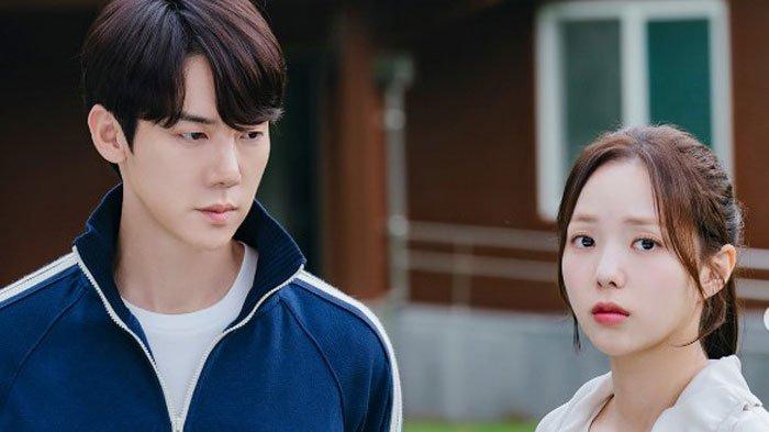 Sinopsis When the Phone Rings Episode 7