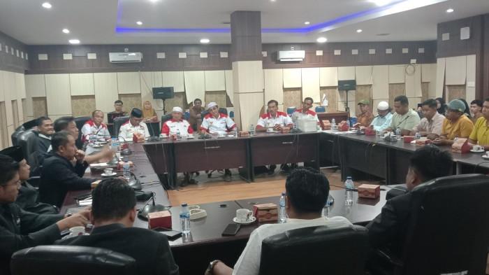 RAPAT - Rapat Dengar Pendapat (RDP) bersama Anggota DPRD Merangin Jambi Daerah Pemilihan (Dapil) 2, membahas pembentukan Daerah Otonomi Baru (DOB) Kabupaten Tabir Raya.