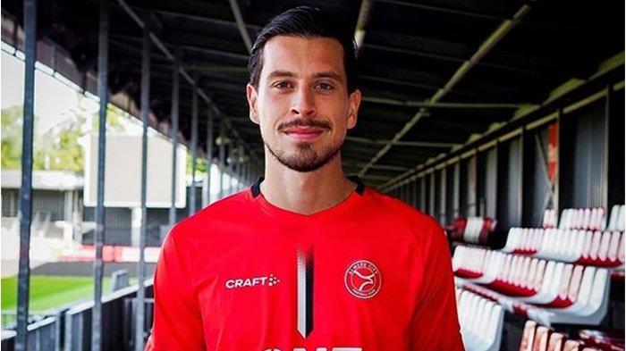 Thom Haye gabung Almere City