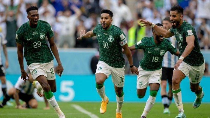 PREDIKSI SKOR -Arab Saudi  akan menghadapi  Amerika Serikat dalam lanjutan Grup D Piala Emas 2025 yang akan digelar di Q2 Stadium, Austin, Jumat (20/6/2025).