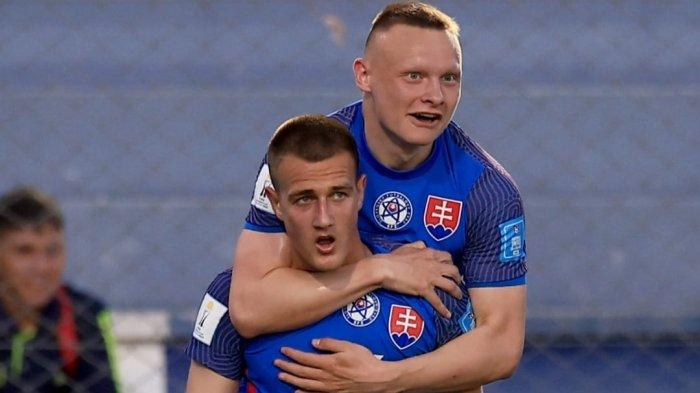 Timnas Slovakia U20 akan menghadapi Timnas Amerika Serikat U20 di Piala Dunia U20 malam ini, Sabtu (27/5/2023) dini hari.