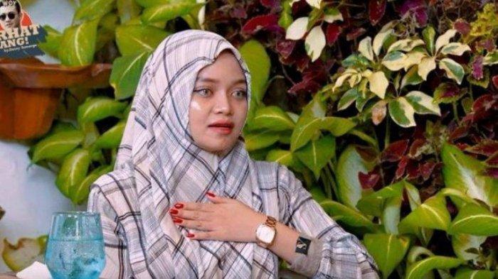 Viral pengakuan Nafila, istri pendakwah yang mengaku suaminya BO waria