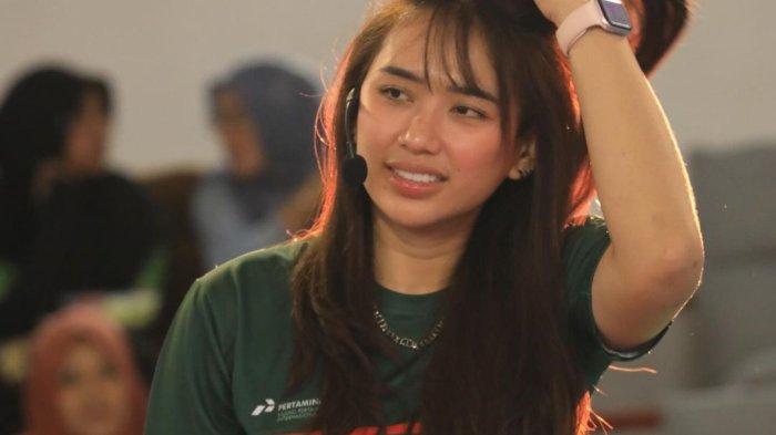Yolla Yuliana, pemain voli cantik Indonesia yang bermain di Liga Voli Jepang. aaa