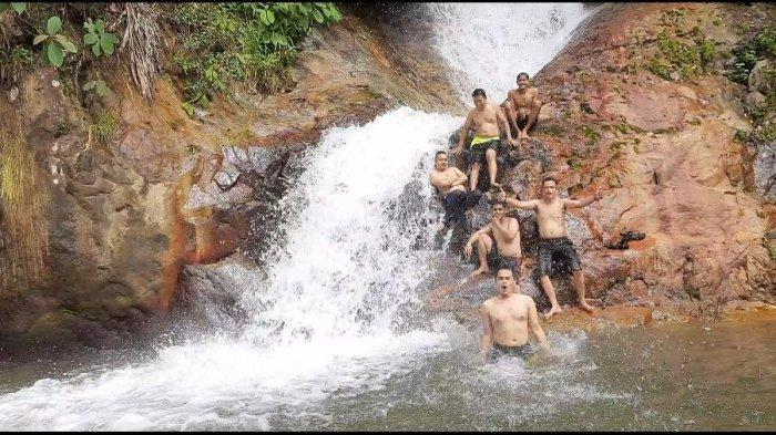Air Terjun Telago Jando di Kabupaten Bungo, Jambi.