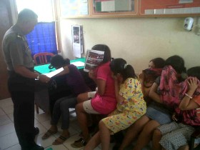 Polisi Amankan 7 ABG di Rumah Kos-kosan di Broni - Tribunjambi.com