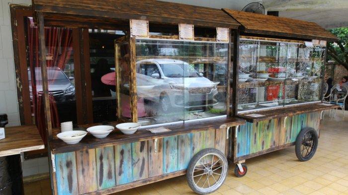 ILUSTRASI Gerobak Bakso