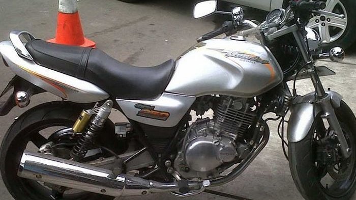 suzuki thunder 250 cc