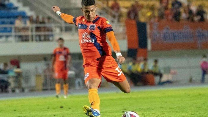 Matheus Souza saat bermain di kasta kedua Liga Thailand