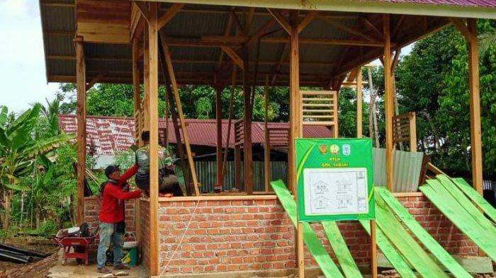 Satgas TMMD Ke 122 Kodim 0420 Sarko Lanjutkan Pengerjaan Sumur Bor dan Pemasangan Dinding RLH Warga