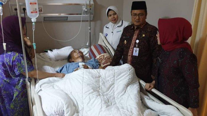 Upacara pemakaman dr Bambang Priyanto di Jambi