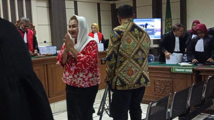 SIDANG TUNTUTAN - Kedua terdakwa kasus korupsi dan suap Hevearita Gunaryati Rahayu atau Mbak Ita dan suaminya Alwin Basri menjalani sidang agenda tuntutan dari JPU di Pengadilan Tipikor Semarang, Rabu (30/7/2025).