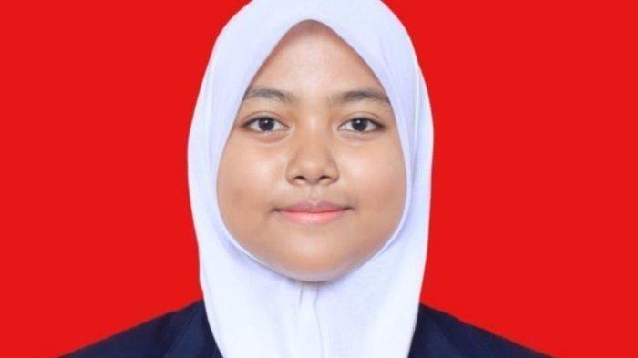 Sosok Alya Anggraini, siswi kelas XII jurusan Desain Komunikasi Visual SMKN 2 Palu (ISTIMEWA)