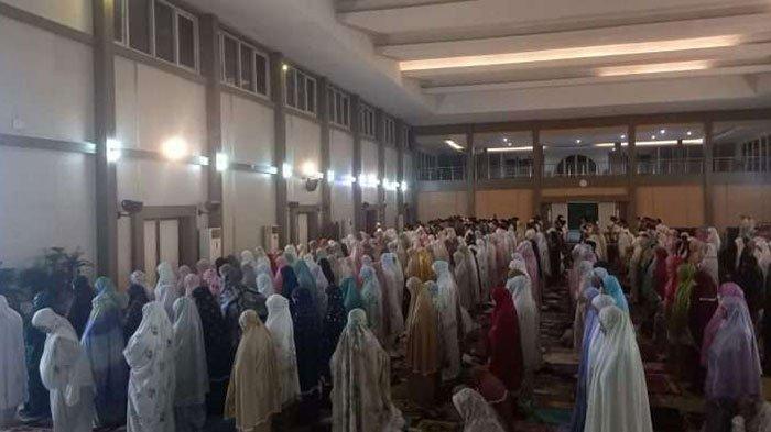 Badan Amalan Islam Jawa Tengah Tarawih Keliling di UIN Walisongo Semarang, K.H.Syaifudin : Pentingnya Amanah dan Kejujuran
