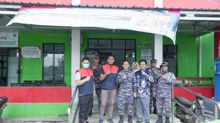 Bakti Sosial Pengobatan Gratis di Desa Klaces Kecamatan Kampung Laut, yang diselenggarakan PT Kilang Pertamina Internasional (KPI) RU IV Cilacap bersinergi dengan Pangkalan TNI Angkatan Laut (Lanal) Cilacap, Selasa (22/8/2023).