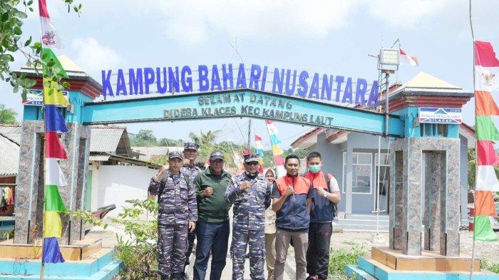 Bakti Sosial Pengobatan Gratis di Desa Klaces Kecamatan Kampung Laut, yang diselenggarakan PT Kilang Pertamina Internasional (KPI) RU IV Cilacap bersinergi dengan Pangkalan TNI Angkatan Laut (Lanal) Cilacap, Selasa (22/8/2023).