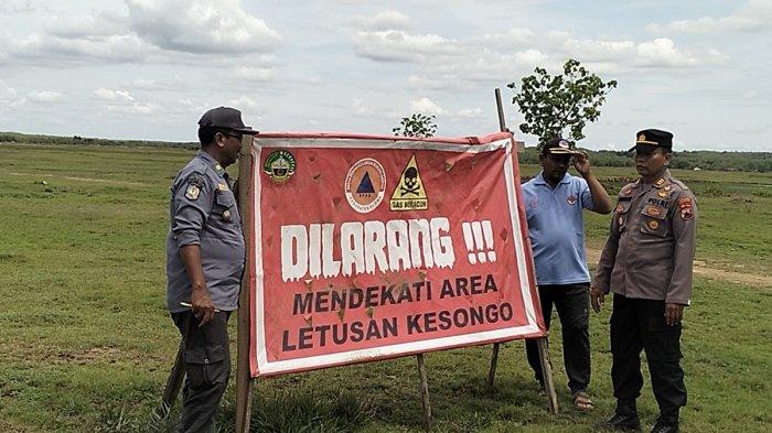 Baliho larangan mendekati area Kawah Oro-oro Kesongo, Selasa (3/12/2024).