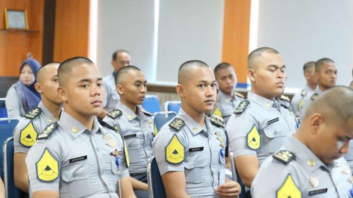 Bea Cukai Berikan Ilmu Kepabeanan Kepada Taruna Universitas Maritim AMNI Semarang