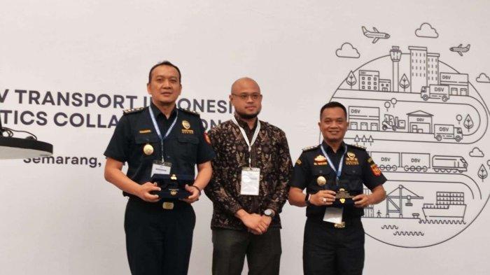 Bea Cukai Tanjung Emas bersama dengan PT DSV Transport Indonesia menyelenggarakan sosialisasi kepada customer mengenai prosedur ekspor dengan tema “DSV Transport Indonesia Logistics Collaboration 2024, Rabu (15/05/2024).