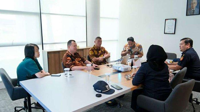 Bea Cukai Tanjung Emas laksanakan kunjungan ke PT Santos Jaya Abadi dengan tajuk Customs Visit Customer, Selasa (26/03/2024).