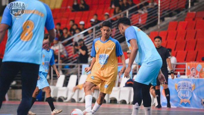 Bersama Pendekar United Futsal Club dan Federasi Futsal Indonesia, Piala by.U 2024 akan menghadirkan berbagai keseruan di setiap lokasi Roadshow, mulai dari Coaching Clinic, Community Fun Match, Mini Competition berupa Penalty Shootout dan Juggling Contest, Superstar Match, sampai dengan Bazaar UMKM & Modern Market.