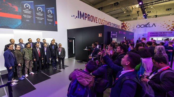 Bertepatan dengan pelaksanaan Mobile World Conference (MWC) 2024 Barcelona (27/2), Telkomsel juga menerima penghargaan tingkat global dari Ookla® Speedtest Awards™ kategori Best Mobile Coverage dengan nilai 889 untuk Coverage Score™ yang mencakup pengukuran dan analisis Ookla® terhadap ketersediaan dan kualitas layanan seluler, serta penghargaan Fastest Mobile Network dengan nilai 40,89 untuk Speed Score™ yang diukur dan dianalisis oleh Ookla® berdasarkan pengalaman kecepatan unduh dan unggah pelanggan.